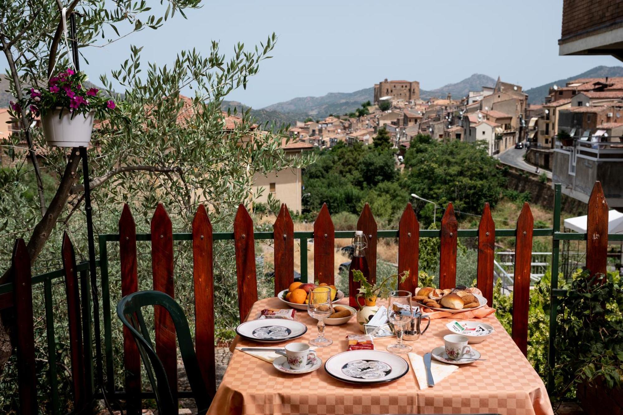B&B Panorama Castelbuono  Exteriér fotografie